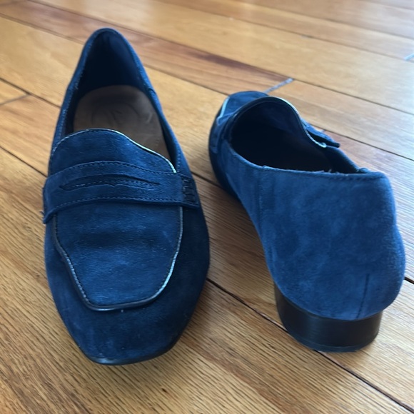 Clark’s Loafers - Picture 5 of 7